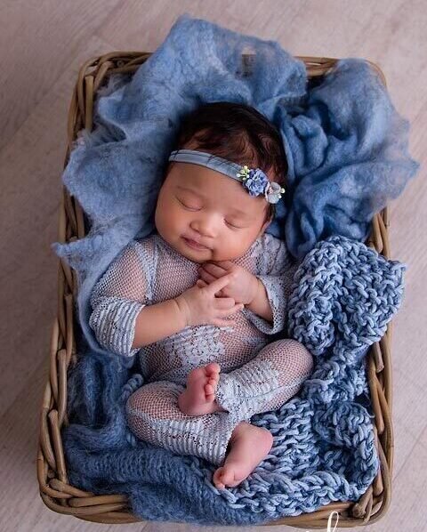Ariella-Newborn-baby-photographer010